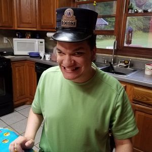 Meet your Posher, Cameron